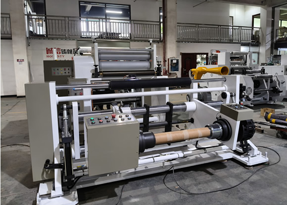 DFQ1000C4-2型铝箔压纹分切机